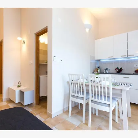 Tamaris Apartman B Cizici